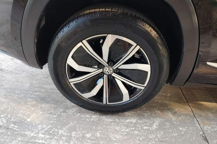 Used Volkswagen Teramont X 2020 330TSI Two-Wheel-Drive Luxury Edition Right Rear Wheel Hub