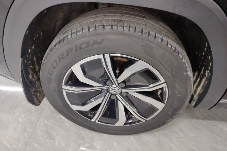 Used Volkswagen Teramont X 2020 380TSI Four-Wheel Drive Luxury Edition Right Rear Wheel Hub