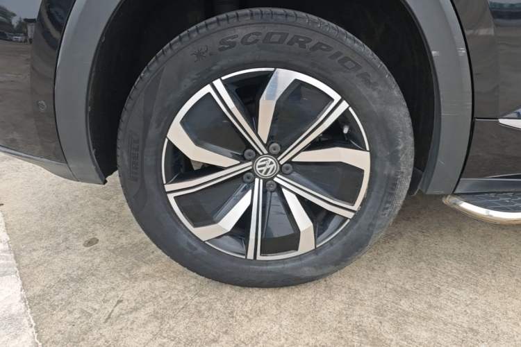 Used Volkswagen Teramont X 2020 Facelift 380TSI Four-Wheel Drive Luxury Edition Right Rear Wheel Hub