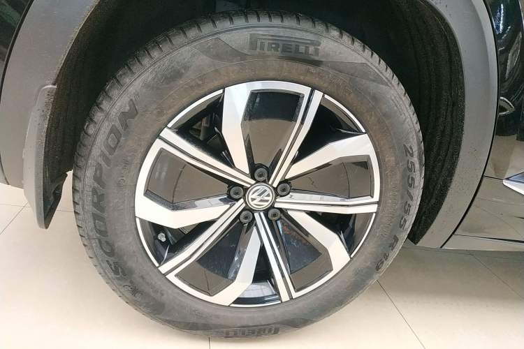 Used Volkswagen Teramont X 2020 Facelift 380TSI Four-Wheel Drive Luxury Edition Right Rear Wheel Hub
