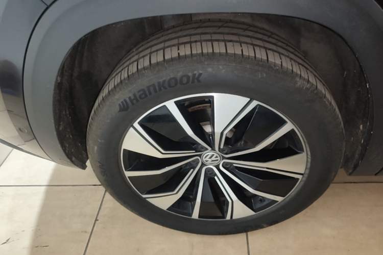 Used Volkswagen Teramont X 2020 380TSI Four-Wheel Drive Prestige Luxury Edition Right Rear Wheel Hub