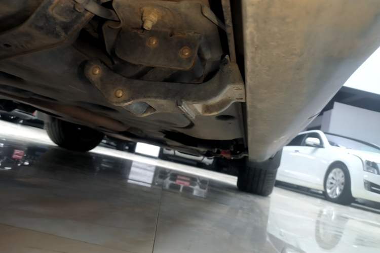 Used Volkswagen Teramont X 2020 Facelifted 330TSI Two-Wheel-Drive Luxury Edition Right Side Sill