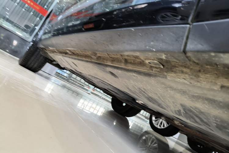 Used Volkswagen Teramont X 2020 Revised Version 380TSI Four-Wheel Drive Prestige Luxury Edition Right Side Sill