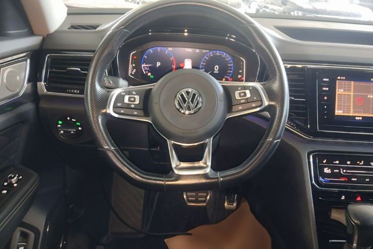 Used Volkswagen Teramont X 2020 Revised Version 380TSI Four-Wheel Drive Prestige Luxury Edition Steering Wheel