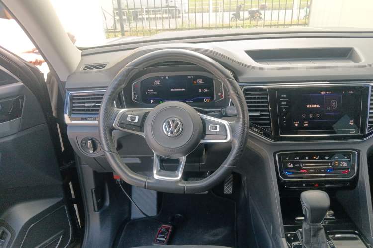 Used Volkswagen Teramont X 2020 330TSI Two-Wheel-Drive Prestige Luxury Edition Steering Wheel