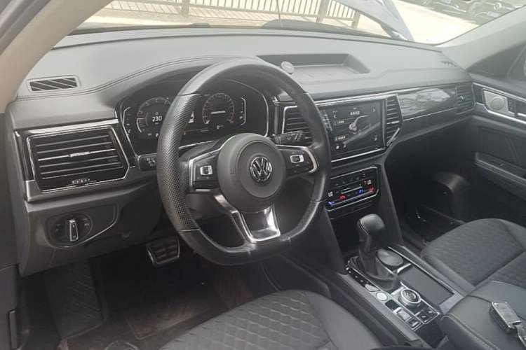 Used Volkswagen Teramont X 2020 Facelift 380TSI Four-Wheel Drive Luxury Edition Steering Wheel