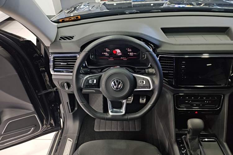 Used Volkswagen Teramont X 2020 Revised Version 380TSI Four-Wheel Drive Prestige Luxury Edition Steering Wheel