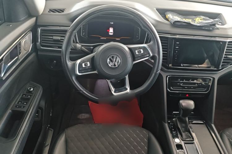 Used Volkswagen Teramont X 2020 Facelifted 330TSI Two-Wheel-Drive Luxury Edition Steering Wheel