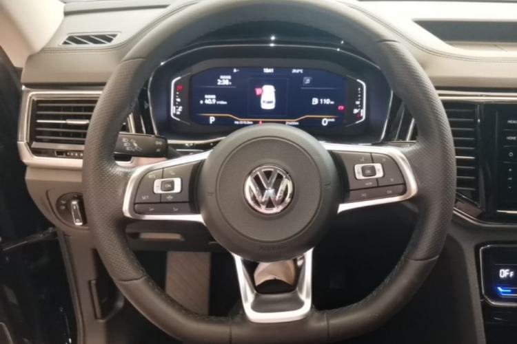 Used Volkswagen Teramont X 2020 Facelifted 330TSI Two-Wheel-Drive Luxury Edition Steering Wheel