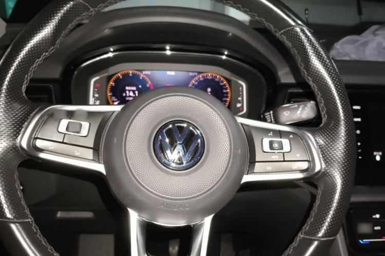 Used Volkswagen Teramont X 2020 Facelifted 330TSI Two-Wheel-Drive Luxury Edition Steering Wheel