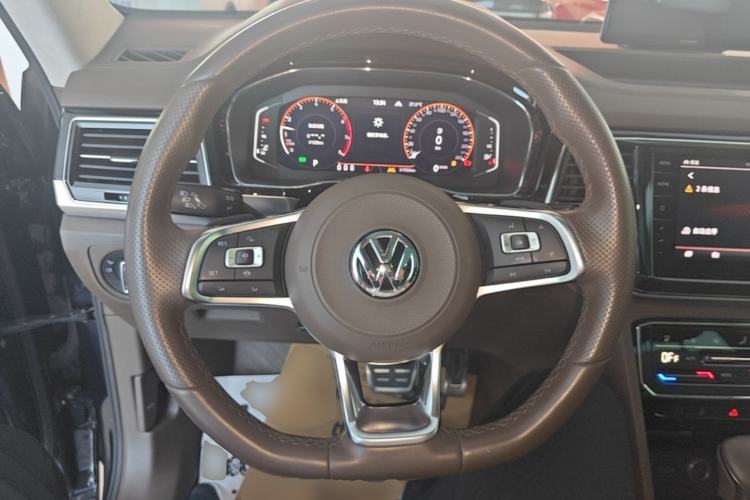 Used Volkswagen Teramont X 2020 Facelifted 530 V6 All-Wheel Drive Prestige Flagship Edition Steering Wheel