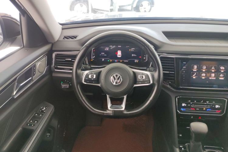 Used Volkswagen Teramont X 2020 Facelifted 330TSI Two-Wheel-Drive Luxury Edition Steering Wheel