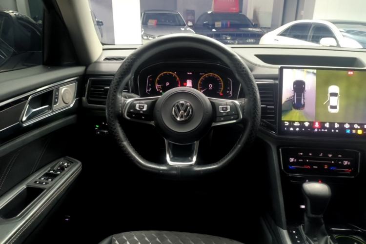Used Volkswagen Teramont X 2020 Facelifted 330TSI Two-Wheel-Drive Luxury Edition Steering Wheel