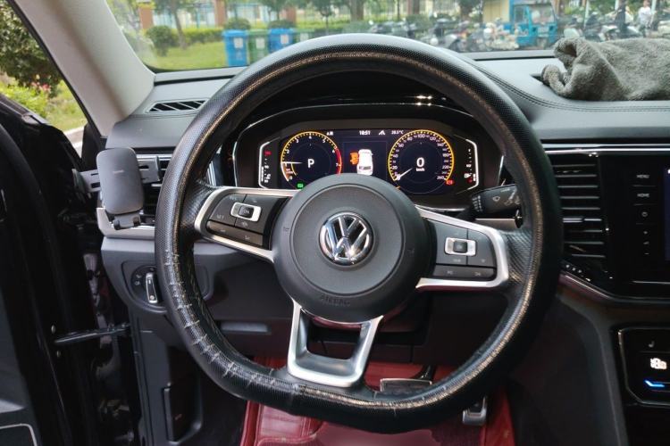Used Volkswagen Teramont X 2020 Revised Version 380TSI Four-Wheel Drive Prestige Luxury Edition Steering Wheel