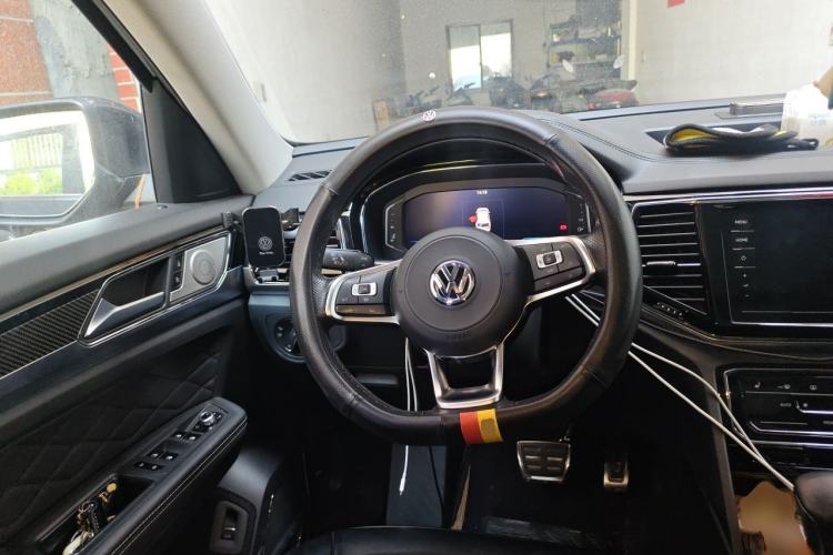 Used Volkswagen Teramont X 2020 Revised Version 380TSI Four-Wheel Drive Prestige Luxury Edition Steering Wheel