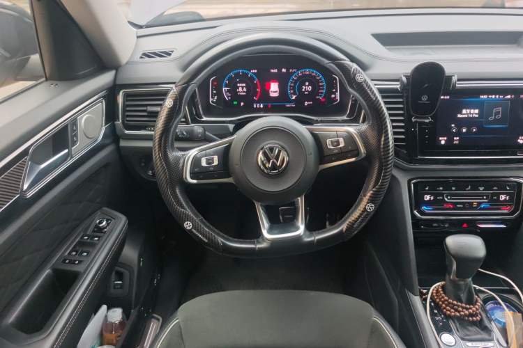 Used Volkswagen Teramont X 2020 Revised Version 380TSI Four-Wheel Drive Prestige Luxury Edition Steering Wheel