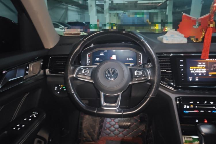 Used Volkswagen Teramont X 2020 Facelifted 330TSI Two-Wheel-Drive Luxury Edition Steering Wheel