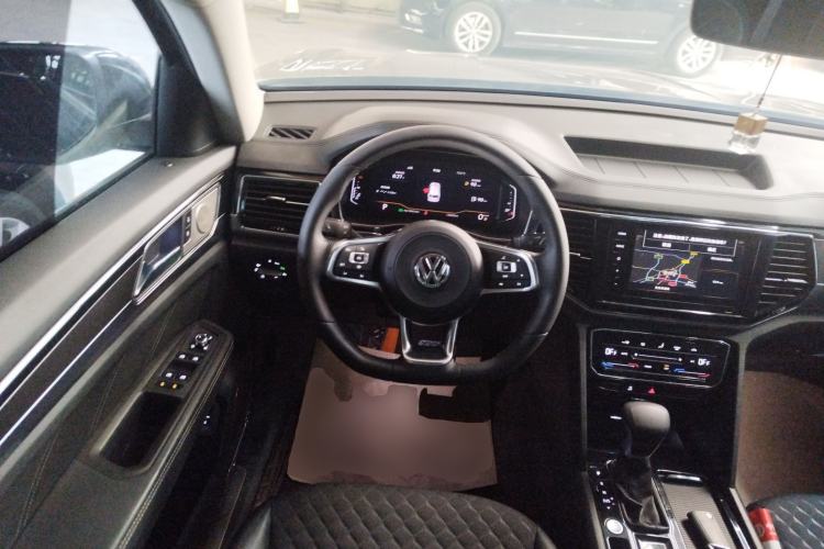 Used Volkswagen Teramont X 2020 Facelifted 330TSI Two-Wheel-Drive Luxury Edition Steering Wheel
