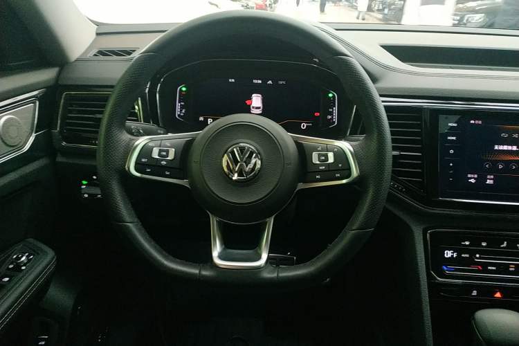 Used Volkswagen Teramont X 2020 Facelift 380TSI Four-Wheel Drive Luxury Edition Steering Wheel