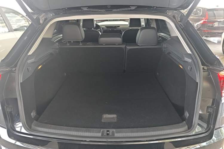 Used Volkswagen Teramont X 2020 Facelifted 330TSI Two-Wheel-Drive Luxury Edition Trunk