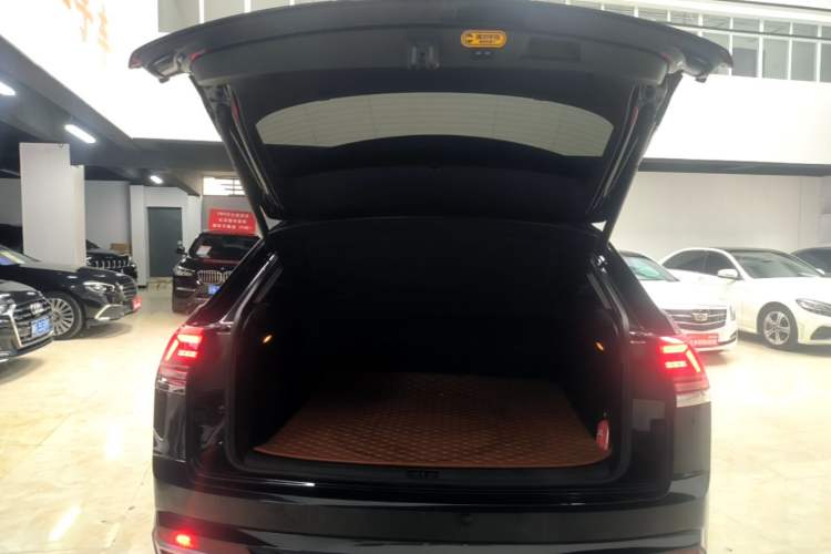 Used Volkswagen Teramont X 2020 Facelifted 330TSI Two-Wheel-Drive Luxury Edition Trunk