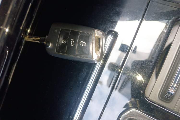 Used Volkswagen Teramont X 2020 330TSI Two-Wheel-Drive Prestige Luxury Edition Vehicle Key