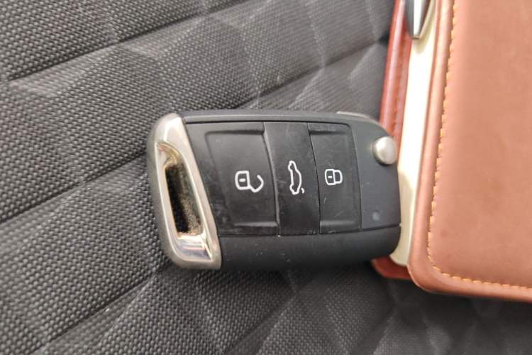 Used Volkswagen Teramont X 2020 330TSI Two-Wheel-Drive Luxury Edition Vehicle Key