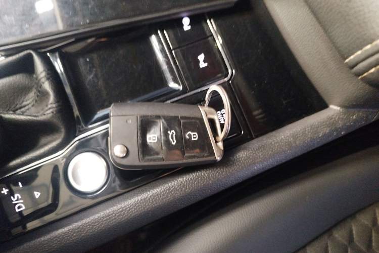 Used Volkswagen Teramont X 2020 Facelifted 330TSI Two-Wheel-Drive Luxury Edition Vehicle Key