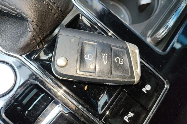 Used Volkswagen Teramont X 2020 330TSI Two-Wheel-Drive Luxury Edition Vehicle Key