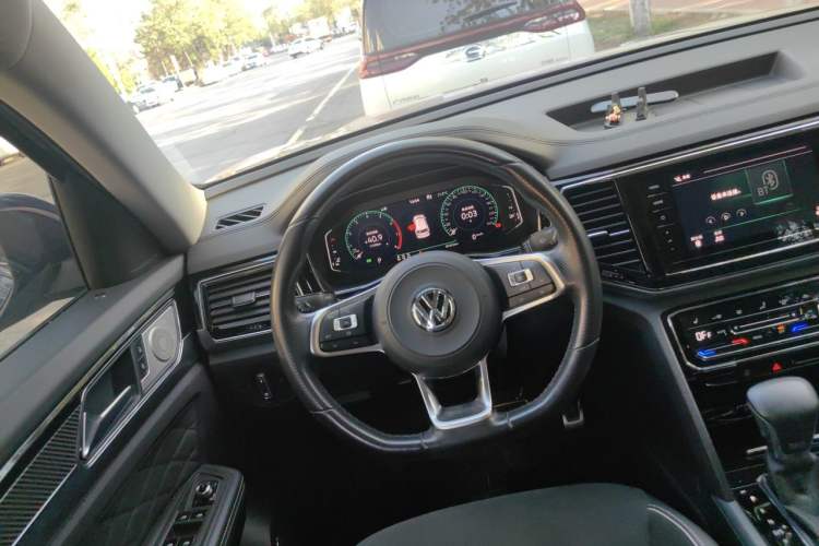 Used Volkswagen Teramont X 2020 Revised Version 530 V6 Four-Wheel Drive Prestige Luxury Edition Steering Wheel