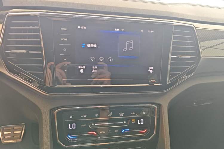Used Volkswagen Teramont X 2020 Revised Version 380TSI Four-Wheel Drive Prestige Luxury Edition Audio And AC Panel