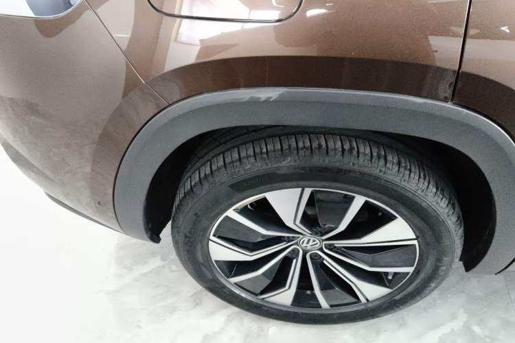 Used Volkswagen Teramont X 2020 380TSI Four-Wheel Drive Prestige Luxury Edition Right Rear Wheel Hub
