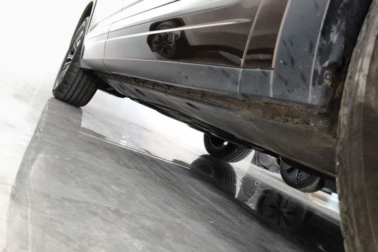 Used Volkswagen Teramont X 2020 380TSI Four-Wheel Drive Prestige Luxury Edition Right Side Sill
