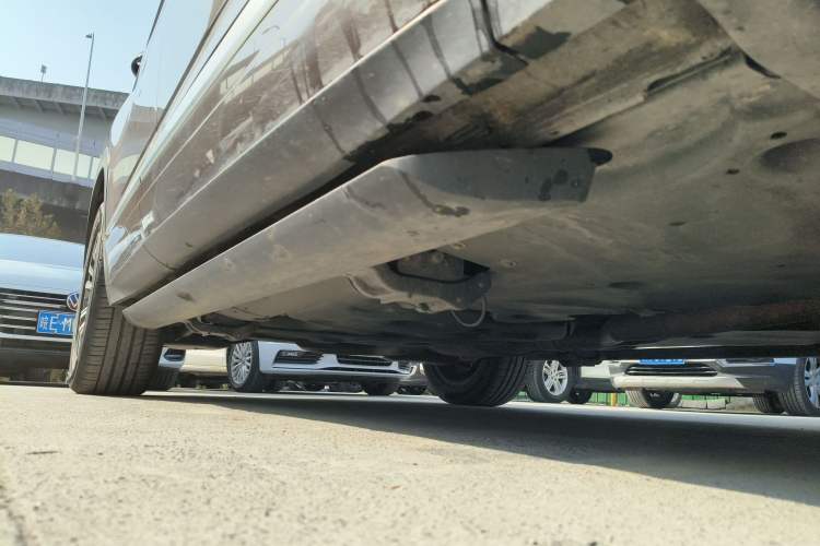Used Volkswagen Teramont X 2020 380TSI Four-Wheel Drive Prestige Luxury Edition Right Side Sill