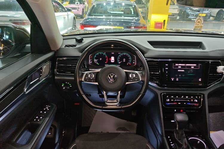 Used Volkswagen Teramont X 2020 Revised Version 330TSI Two-Wheel Drive Prestige Luxury Edition Steering Wheel