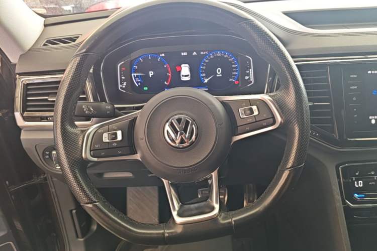 Used Volkswagen Teramont X 2020 Revised Version 380TSI Four-Wheel Drive Prestige Luxury Edition Steering Wheel