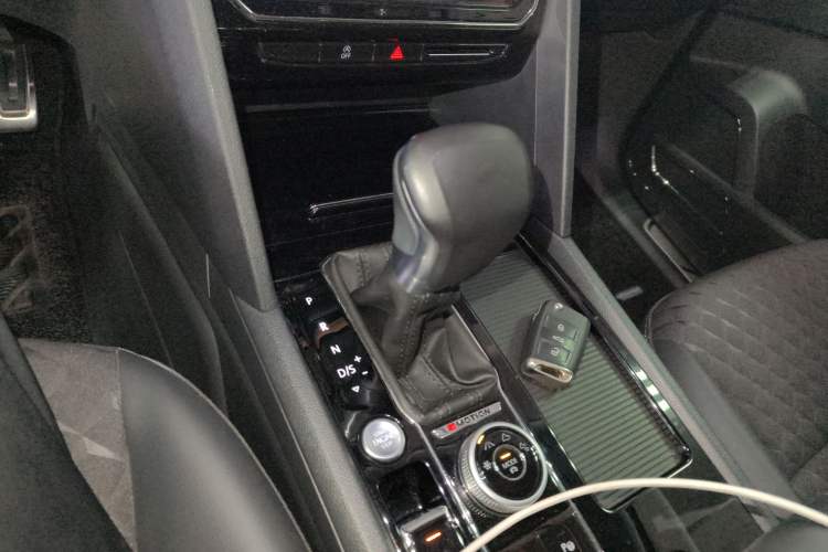 Used Volkswagen Teramont X 2020 380TSI Four-Wheel Drive Luxury Edition Gear Lever