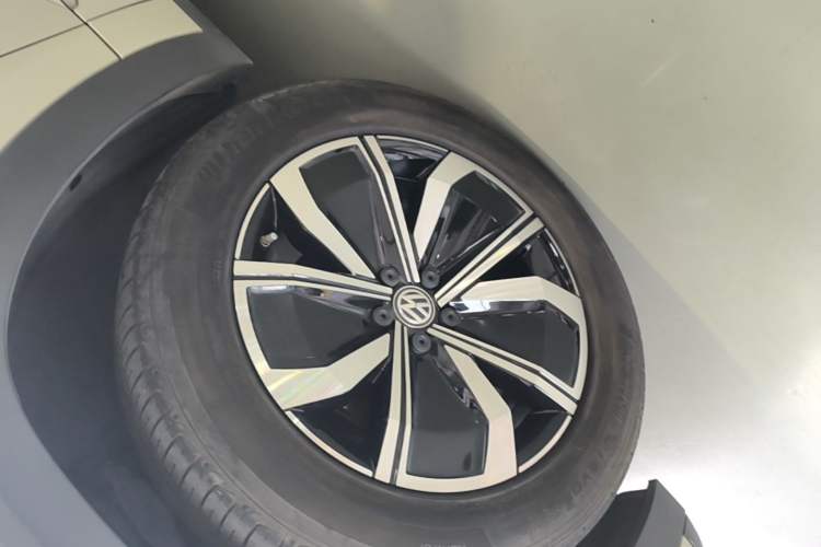 Used Volkswagen Teramont X 2020 380TSI Four-Wheel Drive Luxury Edition Left Front Wheel Hub