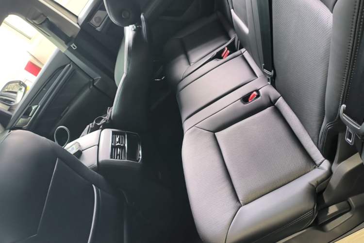 Used Volkswagen Teramont X 2020 380TSI Four-Wheel Drive Luxury Edition Left Rear Seat