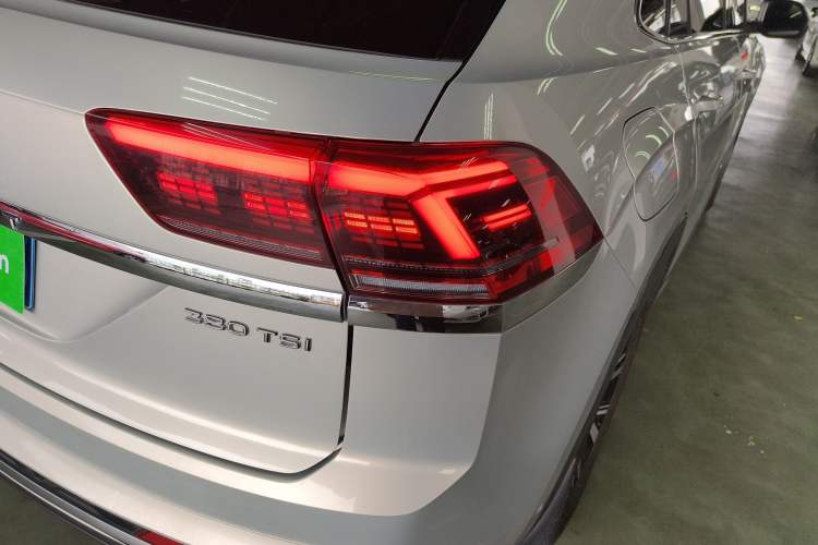 Used Volkswagen Teramont X 2020 380TSI Four-Wheel Drive Luxury Edition Right Rear Taillight