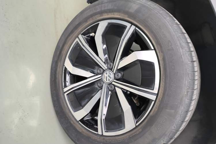 Used Volkswagen Teramont X 2020 380TSI Four-Wheel Drive Luxury Edition Right Rear Wheel Hub