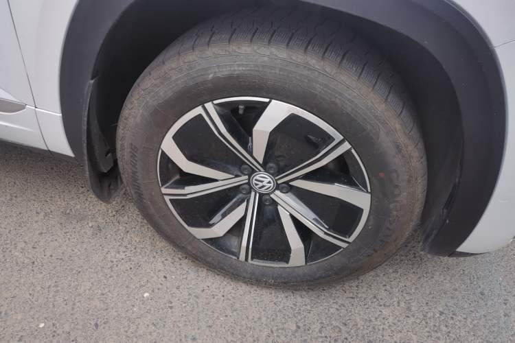 Used Volkswagen Teramont X 2020 380TSI Four-Wheel Drive Luxury Edition Right Front Wheel Hub