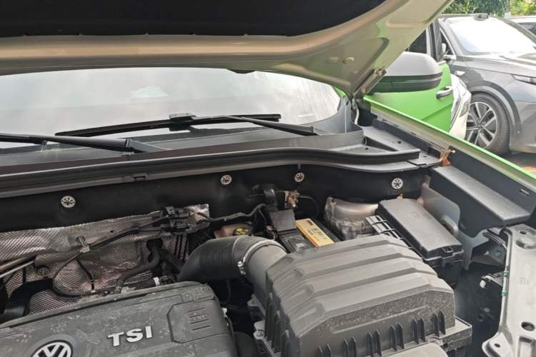 Used Volkswagen Teramont X 2020 380TSI Four-Wheel Drive Prestige Luxury Edition Engine Bay Left