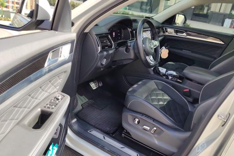 Used Volkswagen Teramont X 2020 Revised Version 380TSI Four-Wheel Drive Prestige Luxury Edition Driver Seat