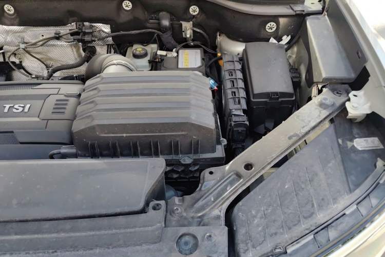Used Volkswagen Teramont X 2020 Revised Version 380TSI Four-Wheel Drive Prestige Luxury Edition Engine Bay Left