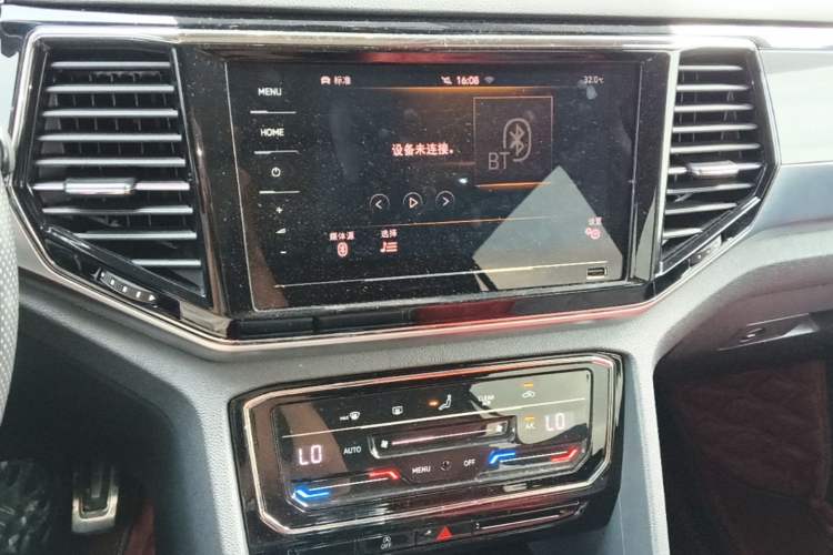 Used Volkswagen Teramont X 2020 Facelift 380TSI Four-Wheel Drive Luxury Edition Audio And AC Panel