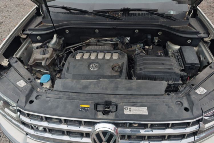 Used Volkswagen Teramont X 2020 Facelifted 330TSI Two-Wheel-Drive Luxury Edition Engine Bay