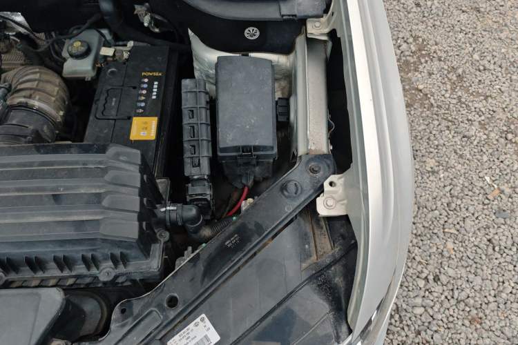 Used Volkswagen Teramont X 2020 Facelifted 330TSI Two-Wheel-Drive Luxury Edition Engine Bay Left
