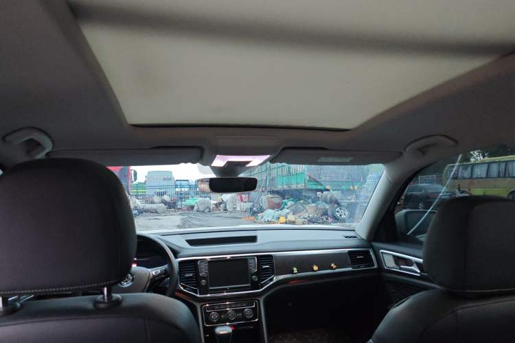 Used Volkswagen Teramont X 2020 Facelifted 330TSI Two-Wheel-Drive Luxury Edition Headliner
