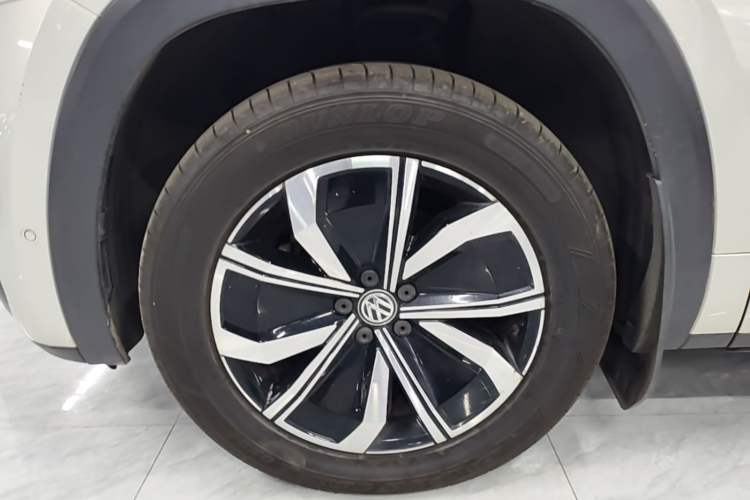 Used Volkswagen Teramont X 2020 380TSI Four-Wheel Drive Luxury Edition Left Front Wheel Hub